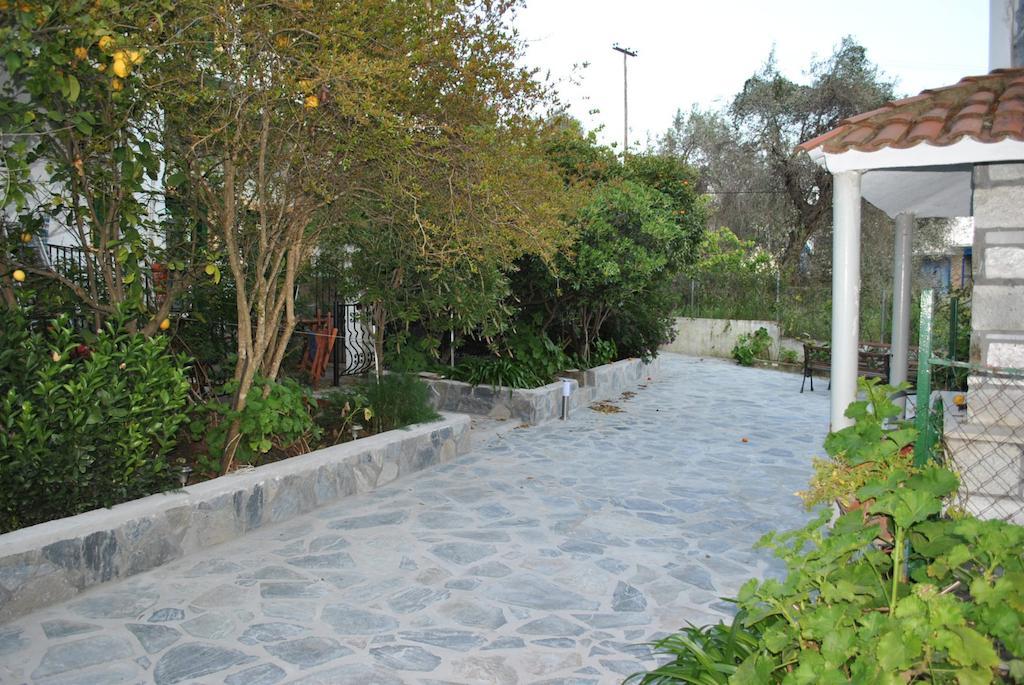 Stelios Studios شاطئ ميغالي أموس المظهر الخارجي الصورة